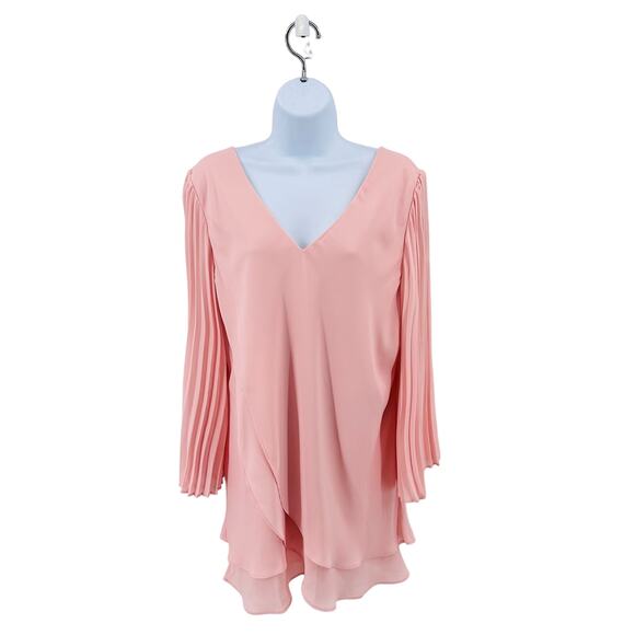 Laurie Felt Pink Blouse WMNS L Pleated Bell Sleeve Tunic Top V-neck Overlay Hem - Picture 1 of 8